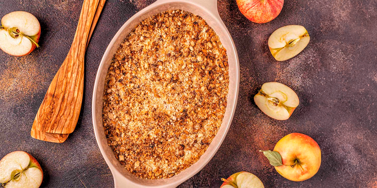 Crumble de maçã com biscoito Maisena