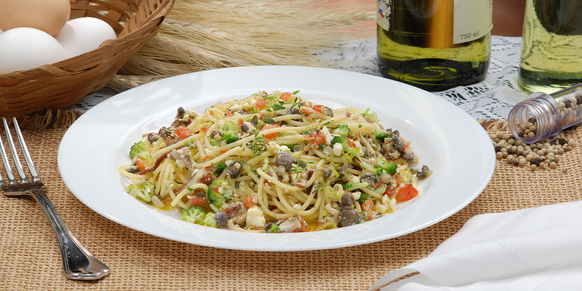 Espaguete com cogumelos (massa especial)