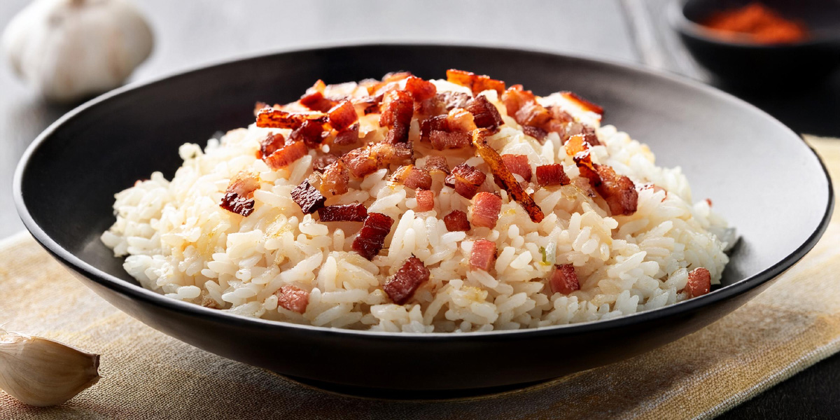 Arroz simples com bacon