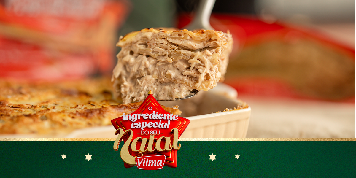 Lasanha ao molho de cranberries recheada com peito de peru