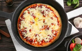 Massa de pizza rápida de frigideira